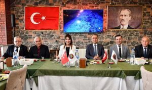malkara-belediye-baskani-nergiz-karaagacli-ozturk-muhtarlarla-kahvalti-programinda-bir-araya-geldi-iwDGi9SP.jpg