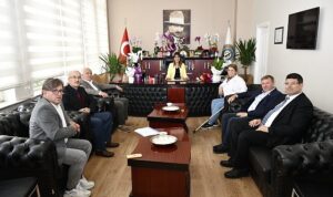 malkara-belediyesi-tum-bel-sen-mayis-2024-persembe-gunu-baskanlik-makaminda-toplu-is-sozlesmesinin-imza-rw2LEFmp.jpg
