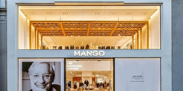 mango-kurucusu-isak-andici-vefatinin-birinci-yil-donumunde-aniyor.jpg