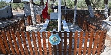 manisa-buyuksehir-belediyesi-sehit-kabirlerini-yeniliyor.jpg