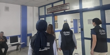 manisa-buyuksehir-belediyesi-sifayi-hastanelere-tasidi.jpg