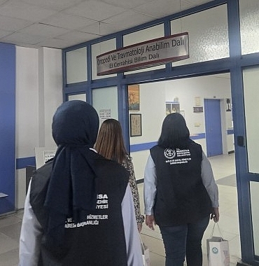manisa-buyuksehir-belediyesi-sifayi-hastanelere-tasidi.jpg