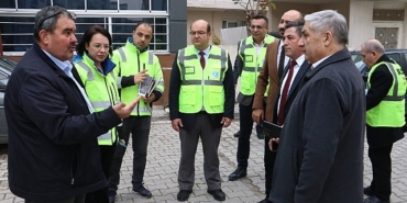 maski-altyapisi-daha-direncli-bir-yunusemre-icin-sahada.jpg