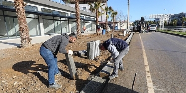 menderes-belediyesinden-kaldirim-calismasi.jpg