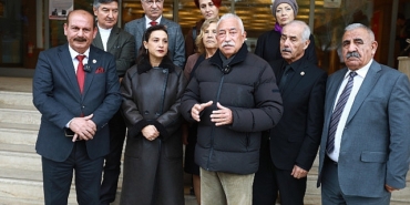 meryem-ana-evi-mucadelesine-tmub-ve-belediye-baskanlari-derneginden-destek.jpg