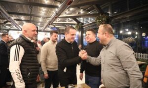 mesut-cetinkaya-iftardan-sahura-sahada-nqlTKIO6.jpg
