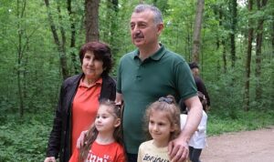 minik-dostlarindan-baskana-tesekkurler-tahir-amca-YVyUqkYU.jpg