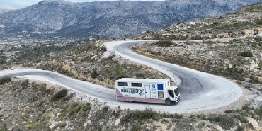 mobil-kuaforden-6-yillik-muthis-performans-mobil-kuafor-tiri-koy-koy-dolasiyor.jpg