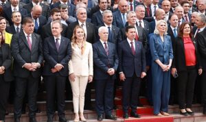 mugla-buyuksehir-belediye-baskani-ahmet-aras-chp-yerel-yonetimler-calistayina-katildi-cKjV1ywd.jpg