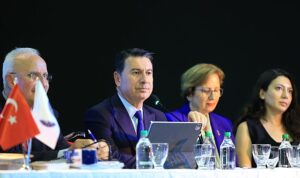 mugla-buyuksehir-belediye-baskani-ahmet-aras-kiyi-ege-belediyeler-birliginin-yeni-baskani-oldu-3mxT6g59.jpg