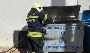 mugla-buyuksehir-itfaiyesi-cop-ve-konteyner-yanginlari-icin-uyardi-Pgk9yPET.jpg