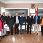 muhtarlardan-baskan-topalogluna-ziyaret.jpg
