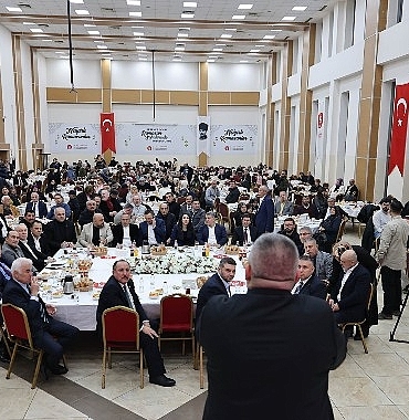nallihan-ve-kahramankazanlilarla-iftar-sofrasinda-bulustu.jpg