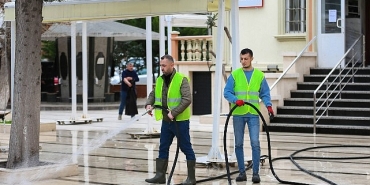 narlidere-belediyesinden-camilerde-titiz-temizlik-calismasi.jpg