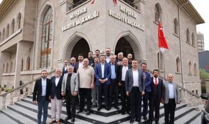 nevsehir-belediye-baskani-rasim-ari-31-mart-mahalli-idareler-secimlerinin-ardindan-gorevlerini-surduren-ve-9uRyALXx.jpg