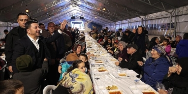 nevsehir-belediyesi-iftar-cadiri-binlerce-kisiyi-agirliyor.jpg