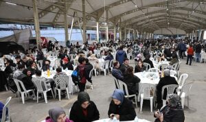 niluferde-ilk-iftar-sofrasi-ihsaniyede-kuruldu-JLrw3sz7.jpg