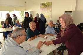 niluferli-kadinlardan-huzurevinde-sicak-bulusma.jpg