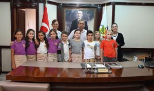 ogrenciler-yerel-yonetimler-dersi-icin-kemer-belediyesinde-tPhCiqHu.jpg
