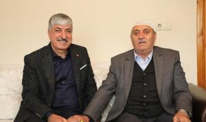omeroglu-dur-durak-bilmiyor-gWRnN8ex.jpg