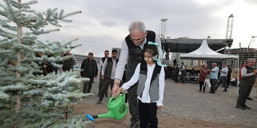 orman-haftasinda-yanan-alanlar-fidanlarla-bulusacak.jpg