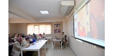 osmangazi-belediyesinden-kadin-ve-toplum-baslikli-soylesi.jpg