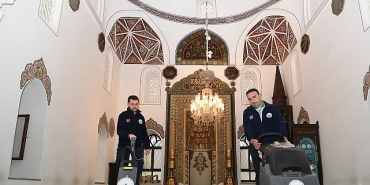 osmangazide-camiler-bayrama-hazir.jpg
