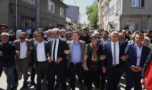 osmangazide-koy-dugunu-gelenegi-yasatildi-qez2wucE.jpg