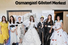 osmangazide-ogrenciler-atik-toplamak-icin-yaristi.jpg