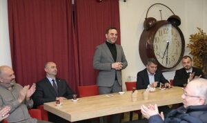 ozlu-basiskeleye-hizmete-haziriz-kDjHDGUi.jpg