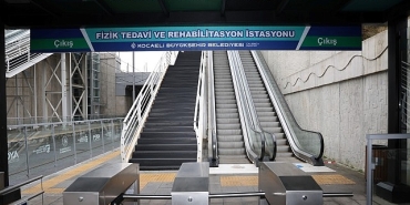 sehir-hastanesinde-yuruyen-merdiven-bakima-giriyor.jpg