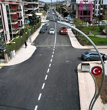 sehit-ergun-koncu-caddesinde-yol-cizgileri-cekildi.jpg