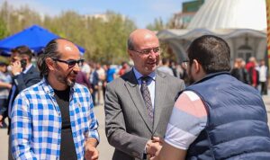 selcuklu-belediye-baskani-ahmet-pekyatirmaci-cuma-bulusmalari-cercevesinde-seyh-samil-mahallesinde-vatandaslarla-bir-araya-6VEz8y6Q.jpg