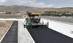 selcuklu-belediyesi-2024-yili-asfalt-ve-altyapi-sezonunu-sicak-asfalt-calismalariyla-acti-Ae3cYzEO.jpg