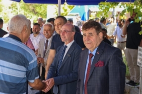 selcukluda-cuma-bereketi-suruyor.jpg