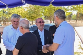 selcukluda-cuma-bulusmalari-ile-vatandaslarin-talepleri-aliniyor.jpg