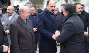 selcukluda-cuma-bulusmalarinin-bereketi-suruyor-JWmFEjm4.jpg