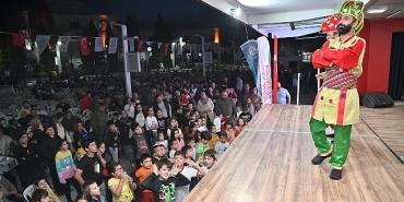 selendide-ramazanin-bereketi-buyuksehirin-iftar-sofrasinda-paylasildi.jpg