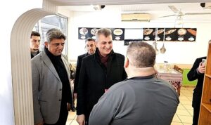 sezer-golcukte-yatirimlari-bir-bir-hayata-gecirecegiz-dHMcGgGQ.jpg