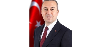 sivas-belediye-baskani-dr-adem-uzun-ramazan-bayrami-munasebetiyle-bir-kutlama-mesaji-yayinladi.jpg