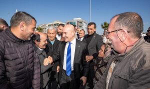 soyer-izmir-tarimi-hareketimiz-bir-cumhuriyet-devrimidir-jF5HM2y7.jpg