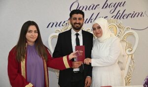 takvimlerdeki-24042024-tarihi-nikah-basvurularinda-selcuklu-belediyesinde-de-yogunluga-neden-oldu-77H2sILg.jpg