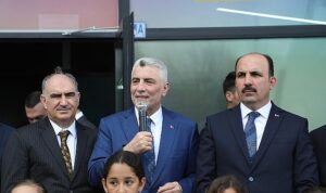 ticaret-bakani-bolat-konya-buyuksehirin-karapinara-kazandirdigi-bilgehane-ve-lise-medeniyet-akademisinin-acilisini-yapti-ZO5anzvJ.jpg