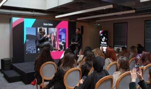 tiktok-turkiyeden-8-mart-paneli-biz-kadinlar-bir-sektor-yarattik-su-an-domine-ediyoruz-f3UqTZED.jpg