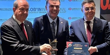 tumkiada-oxfordda-yilin-stk-odulu.jpg