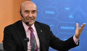 tunc-soyer-benim-hayatimin-manasi-bu-memlekete-duydugum-ask-PGTISVQH.jpg