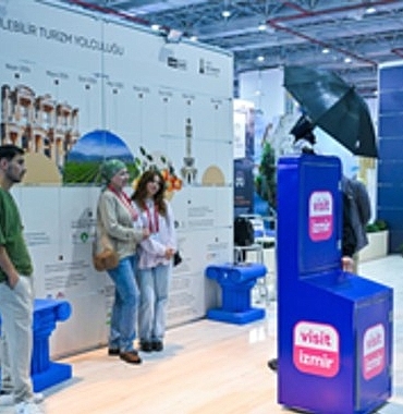 turizm-dunyasi-izmirde-bir-araya-geldi.jpg