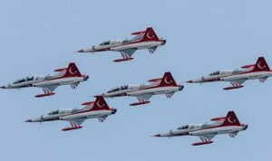 turk-yildizlari-23-nisanda-antalyada-gv9ac1Pd.jpg