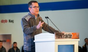 turktraktor-kesintisiz-pazar-liderligini-17-yila-tasidi-VEdv2c1z.jpg