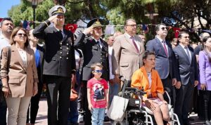 ulu-onder-mustafa-kemal-ataturkun-seferihisara-gelisinin-90-yil-donumu-buyuk-coskuyla-kutlandi-2ZHE478y.jpg